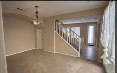 Main picture of 9714 Oporto Way