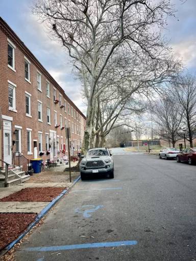 Main picture of 919 Gray St