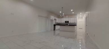 Main picture of 8332 Rea Ave