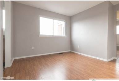 Main picture of 902 Arion Park Rd