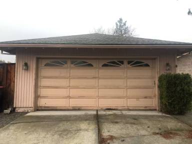 Main picture of 2511 Powell St