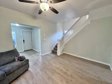 Main picture of 110 2nd Ave NE