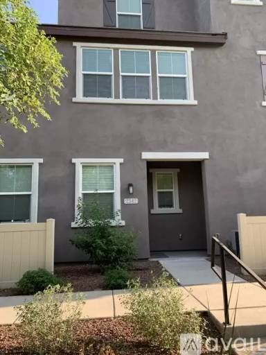 Main picture of 2342 E Hidalgo Ave