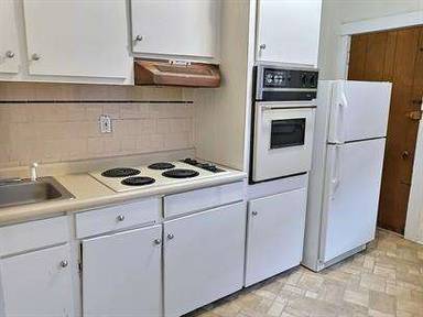 Main picture of 1390 Beacon St