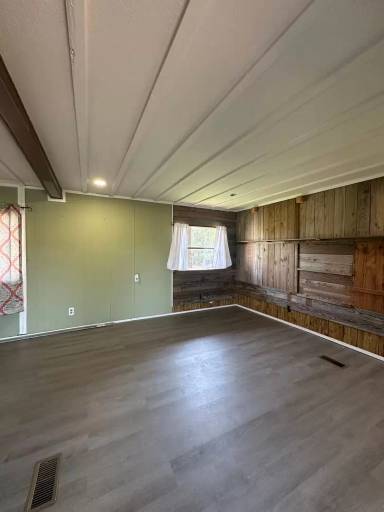 Main picture of 517 Hidden Oaks Rd