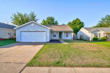 Main picture of 10448 Bradford Way