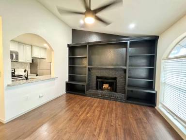 Main picture of 11525 N Meridian Ave