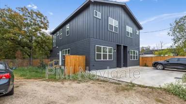 Main picture of 820 S Walters