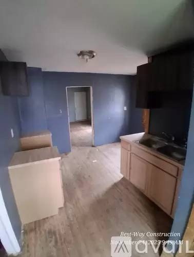 Main picture of 2057 N Charles St