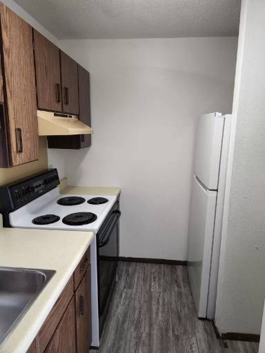 Main picture of 1500 W Seminary St