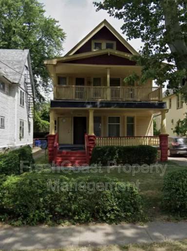 Main picture of 10113 Parkgate Ave