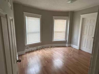 Main picture of 3224-3226 E 8th St. - 2E