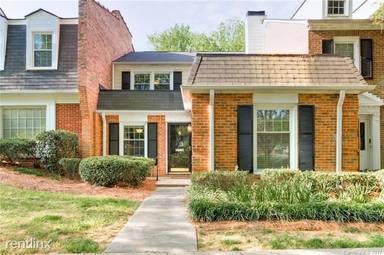Main picture of 2345 Hayloft Cir