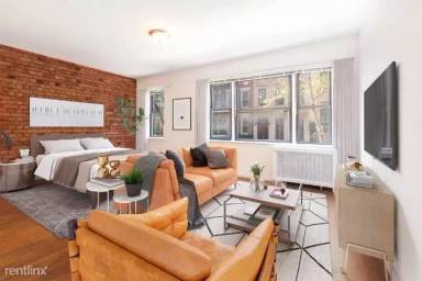 Main picture of 105 Saint Marks Pl