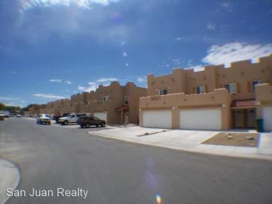 Main picture of 1918 Hollyhock Cir