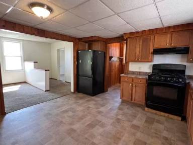 Main picture of 2101 Fitch Ave