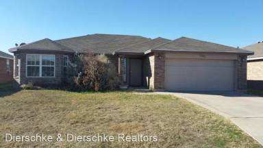 Main picture of 1217 Hugo Ln