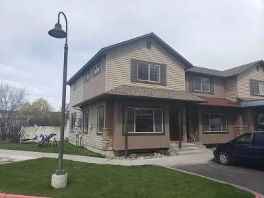 Main picture of 342 W 1st S