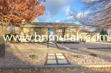 Main picture of 2276 Moss Ct