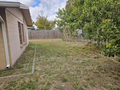 Main picture of 1635 Newport Ct