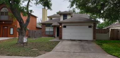 Main picture of 10214 Apricot Field Dr