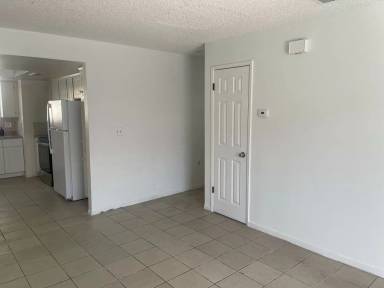 Main picture of 124 E Amador St