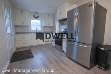 Main picture of 303 21st Ave SW
