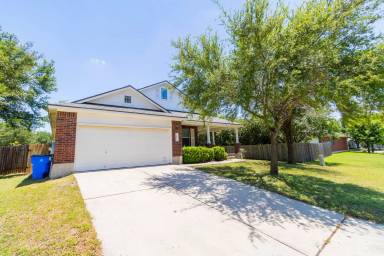Main picture of 1415 Emblem Dr