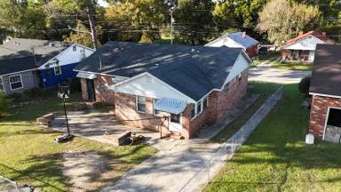 Main picture of 302 Olivia Ln