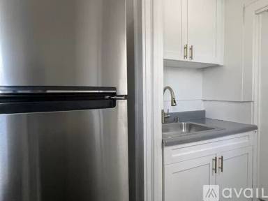 Main picture of 207 W 29th St