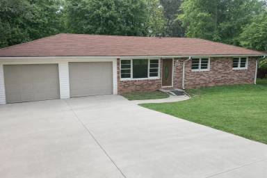 Main picture of 683 Rothell Rd