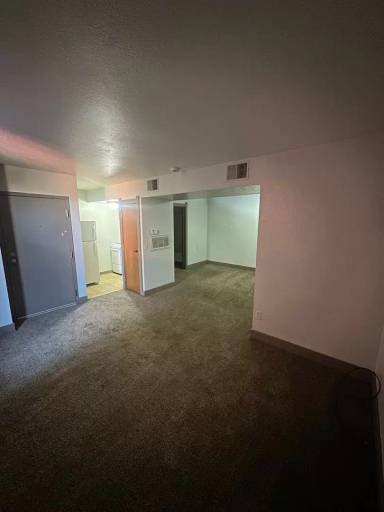 Main picture of 1007 N Summit St