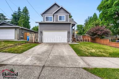 Main picture of 3228 SE Filbert St