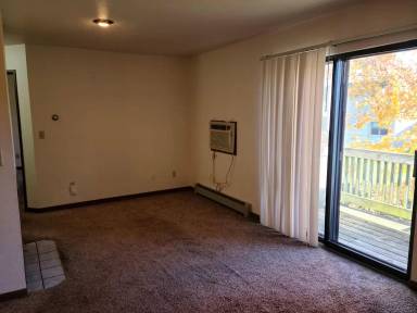 Main picture of 1200 N Point Dr