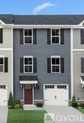 Main picture of 2114 Langer St