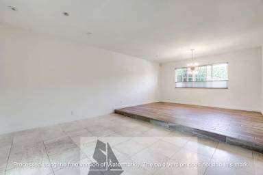 Main picture of 16051 Ballantine Ln