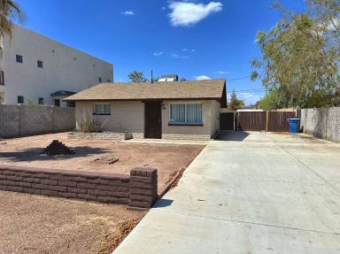 Main picture of 1022 E Tempe Dr