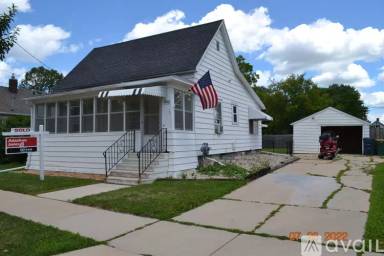 Main picture of 409 Cedar St