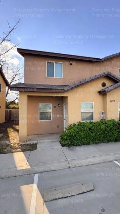 Main picture of 3271 Chester Ln