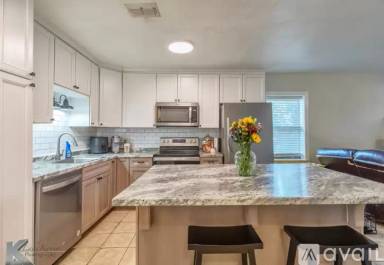 Main picture of 1425 12th St