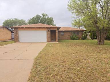 Main picture of 2004 Echols Ave