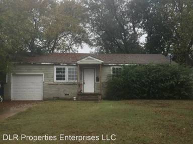 Main picture of 1529 E 51st St N