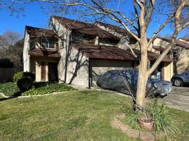 Main picture of 2684 Independence Ave