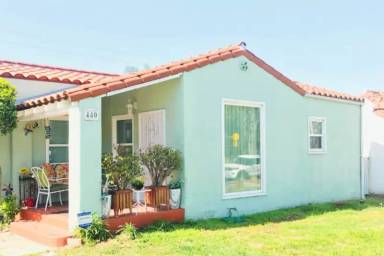 Main picture of 440 W Fairview Blvd