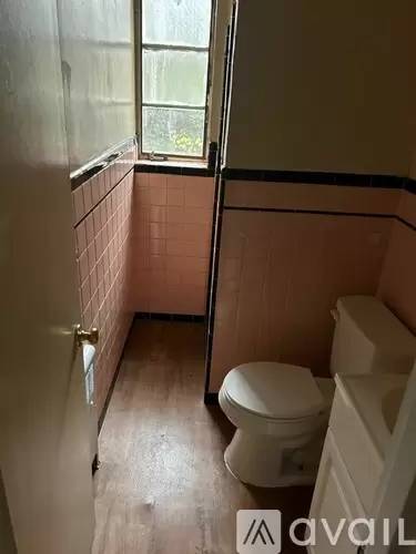 Main picture of 504 Clinton Springs Ave