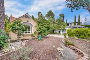 Main picture of 526 S Shoreline Blvd