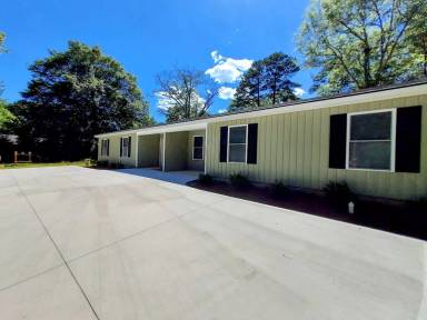 Main picture of 130 Arthur Davis Cir