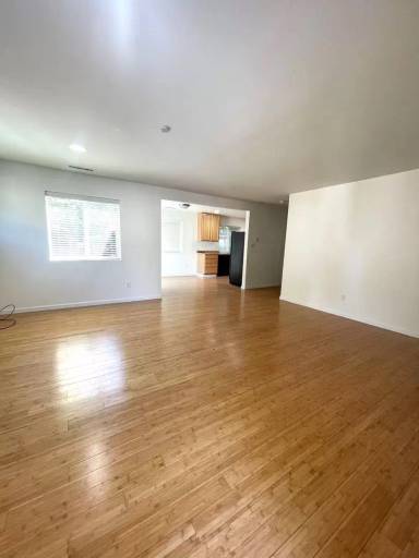 Main picture of 2875 Hannen St