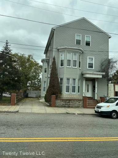 Main picture of 739 Harris Ave