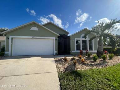 Main picture of 8593 Winder Way